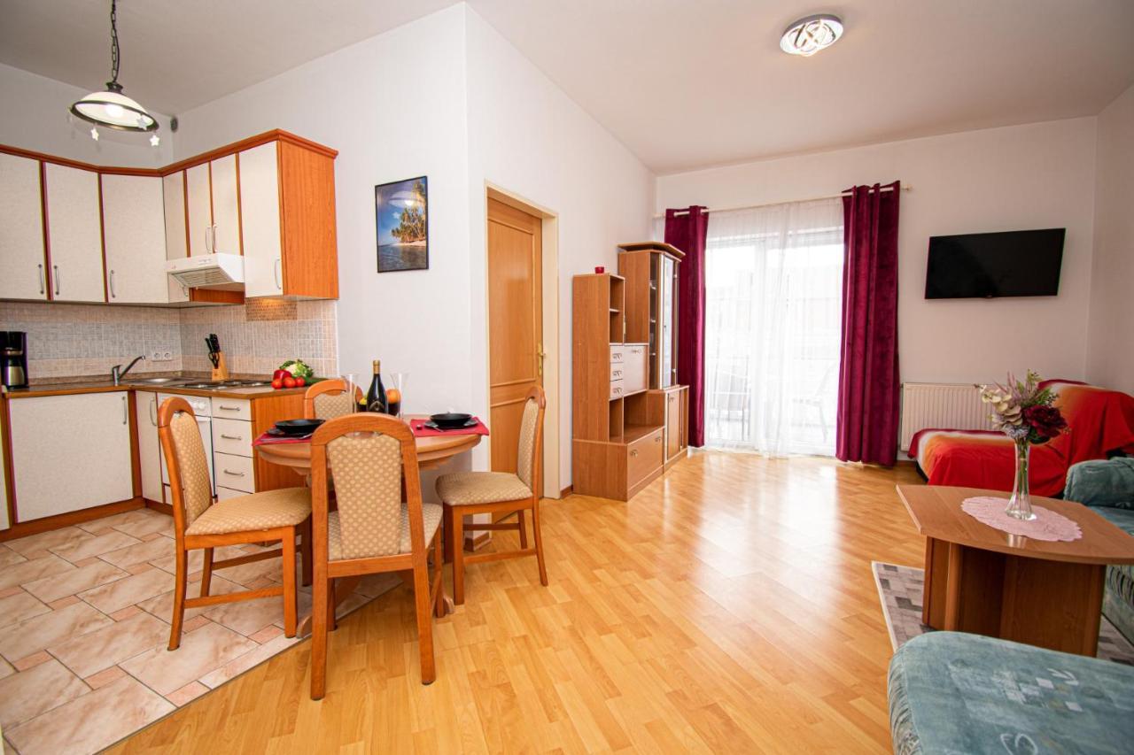 Apartments Prodan Porec Esterno foto